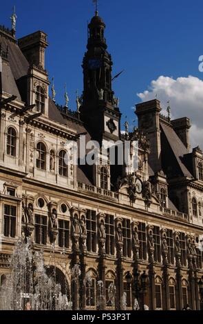 Pari s. Ayuntamiento (Ho tel de Ville). In 1873-1892 von den Architekten Théodore Ballu und Edouard Deperthes umgebaut. Stockfoto