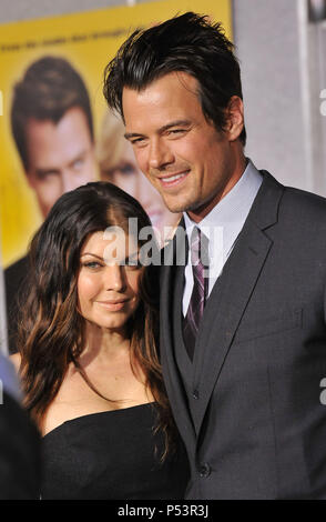 04 Stacy Fergie Ferguson Josh Duhamel 04 - Rand der Dunkelheit Los Angeles Premiere auf der Chinese Theatre in Los Angeles. 04 Stacy Fergie Ferguson Josh Duhamel 04 Veranstaltung in Hollywood Leben - Kalifornien, Red Carpet Event, USA, Filmindustrie, Prominente, Fotografie, Bestof, Kunst, Kultur und Unterhaltung, prominente Mode, Besten, Hollywood Leben, Event in Hollywood Leben - Kalifornien, Roter Teppich und backstage, Musik Prominente, Topix, Paar, Familie (Mann und Frau) und Kids - Kinder, Brüder und Schwestern anfrage tsuni@Gamma-USA.com, Kredit Tsuni/USA, 2010 Stockfoto