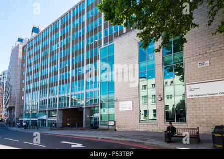LONDON, Großbritannien - 18 May 2018: HM Passamt bei Globe House, Eccleston Square, London SW1. Stockfoto