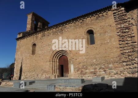 Pre-romanische Kirche St. Peter. Blick auf die Südwand mit Klappe durch vier glatt Archivolten, 12. Jahrhundert gerahmt. Terrassa. Katalonien. Spanien. Stockfoto