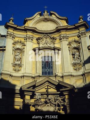 ARTE BARROCO. ITALIA. IGLESIA DE SANTA MARIA MAGDALENA. Vista parcial de La Fachada del Templo, construido Durante el periodo Barroco. ROMA. Stockfoto