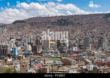 Blick auf die Stadt, das Meer der Häuser, La Paz, Bolivien Stockfoto