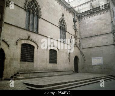 ARTE GOTICO. ESPAÑA. Fachada seitliche del Ayuntamiento DE BARCELONA, realizada en Estilo gótico en el siglo XV. Cataluña. Stockfoto