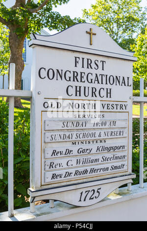 Auf dem Schild vor dem ersten Gemeindekirche in Nantucket, Massachusetts. Stockfoto