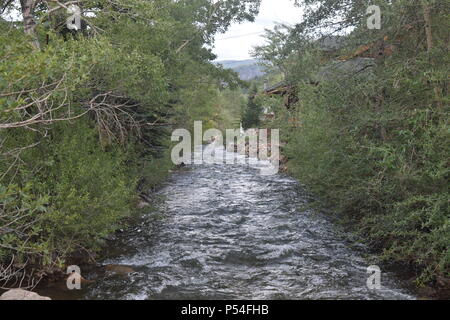 Stream läuft durch Breckenridge Colorado Stockfoto