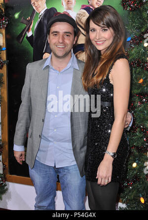 Vanessa & David Krumholtz bei Harold & Kumar Premiere auf der Chinese Theatre in Los Angeles. David Krumholtz & Vanessa 10 - - - - - - - - - - - - - Red Carpet Event, Vertikal, USA, Filmindustrie, Prominente, Fotografie, Bestof, Kunst, Kultur und Unterhaltung, Topix Prominente Fashion/Vertikal, Besten, Event in Hollywood Leben - Kalifornien, Roter Teppich und backstage, USA, Film, Stars, Film Stars, TV Stars, Musik, Promis, Fotografie, Bestof, Kunst, Kultur und Unterhaltung, Topix, Vertikal, Familie von aus dem Jahr 2011, Anfrage tsuni@Gamma-USA.com Mann und wif Stockfoto