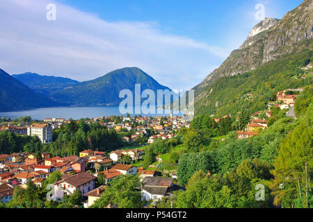 Kleine Stadt Porlezza am Luganer See, Italien Stockfoto