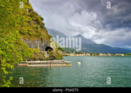 Kleine Stadt Porlezza am Luganer See, Italien Stockfoto