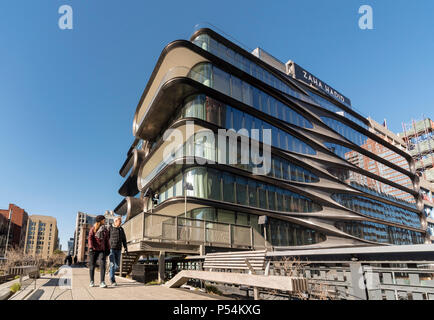 Zaha Hadid Kondominiumgebäude mit 520 West 28. Straße, High Line, Chelsea, New York City, USA Stockfoto