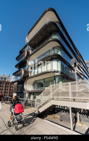 Zaha Hadid Kondominiumgebäude mit 520 West 28. Straße, High Line, Chelsea, New York City, USA Stockfoto