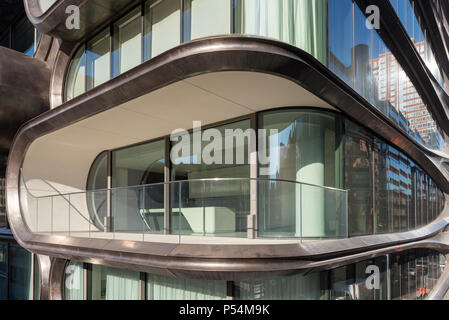 Zaha Hadid Kondominiumgebäude mit 520 West 28. Straße, High Line, Chelsea, New York City, USA Stockfoto