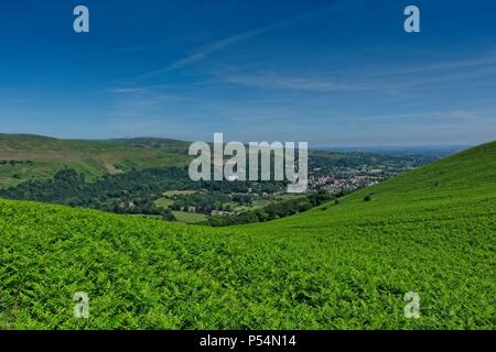 Church Stretton im Stretton Tal, zwischen den Langen Mynd und Ragleth Hill Church Stretton, Shropshire sandwiched Stockfoto