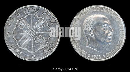 Moneda de 100 Peseten con aleación de Plata acuñada en 1966 con la efigie de Francisco Franco. Stockfoto