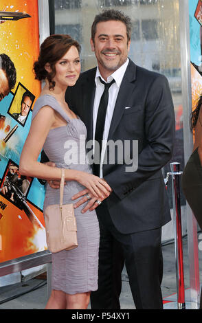 Jeffrey Dean Morgan Hilarie Burton 24 - Die Verlierer Premiere auf der Chinese Theatre in Los Angeles. Jeffrey Dean Morgan Hilarie Burton 24 Veranstaltung in Hollywood Leben - Kalifornien, Red Carpet Event, USA, Filmindustrie, Prominente, Fotografie, Bestof, Kunst, Kultur und Unterhaltung, prominente Mode, Besten, Hollywood Leben, Event in Hollywood Leben - Kalifornien, Roter Teppich und backstage, Musik Prominente, Topix, Paar, Familie (Mann und Frau) und Kids - Kinder, Brüder und Schwestern anfrage tsuni@Gamma-USA.com, Kredit Tsuni/USA, 2010 Stockfoto