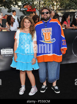 Kevin Smith Tochter 15 - Die Twilight Saga - Eclipse Premiere auf der Nokia Theater in Los Angeles. Kevin Smith Tochter 15 Veranstaltung in Hollywood Leben - Kalifornien, Red Carpet Event, USA, Filmindustrie, Prominente, Fotografie, Bestof, Kunst, Kultur und Unterhaltung, prominente Mode, Besten, Hollywood Leben, Event in Hollywood Leben - Kalifornien, Roter Teppich und backstage, Musik Prominente, Topix, Paar, Familie (Mann und Frau) und Kids - Kinder, Brüder und Schwestern anfrage tsuni@Gamma-USA.com, Kredit Tsuni/USA, 2010 Stockfoto