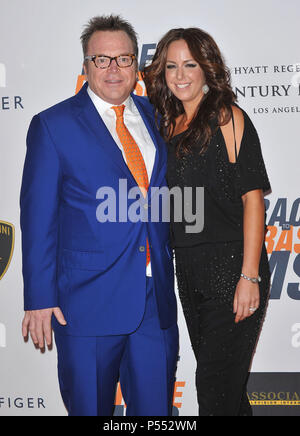 Tom Arnold Ashley Groussman 194 - 17. jährlichen Rennen im Hyatt Regency Century Plaza in Los Angeles. Tom Arnold Ashley Groussman 194 Veranstaltung in Hollywood Leben - Kalifornien, Red Carpet Event, USA, Filmindustrie, Prominente, Fotografie, Bestof, Kunst, Kultur und Unterhaltung, prominente Mode, Besten, Hollywood Leben, Event in Hollywood Leben - Kalifornien, Roter Teppich und backstage, Musik Prominente, Topix, Paar, Familie (Mann und Frau) und Kids - Kinder, Brüder und Schwestern anfrage tsuni@Gamma-USA.com, Kredit Tsuni/USA, 2010 ms zu löschen Stockfoto