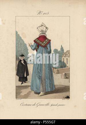 Kostüm von Granville. Eine Frau in den Putz. Rückansicht des conine Kopfbedeckung zeigen die geschmackvolle Art und Weise des Faltens die Schwänze. Eine Frau in capot ist auf der linken Seite gesehen. Handcolorierte mode Platte Illustration von LANTE von Gatine von louis-marie's Lante' Kostüme des Gravierten femmes du Pays de Caux", 1827/1885. Mit ihren hohen Elsässischen spitze Hüte, die Frauen von Caux und der Normandie waren berühmt für die Eleganz und Stil. Stockfoto