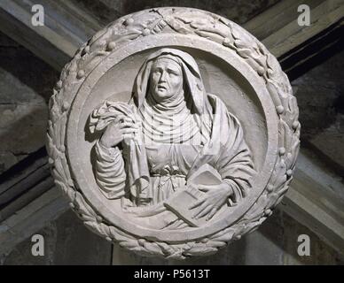 ARTE GOTICO. ESPAÑA. CLAVE de La Bóveda de la Catedral de Tortosa, en el año 1347 iniciada por el Maestro Bernat d''Alguaira consagrado, siendo El Altar mayor en el año 1441. Clave que se Halla en La Bóveda de una Capilla lateral. Estado de Tarragona. Cataluña. Stockfoto