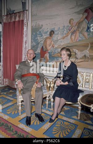 FRANCISCO FRANCO Y CARMEN POLO. Stockfoto