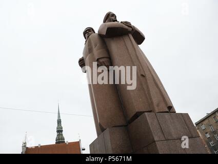 Lettland. Riga. Denkmal für lettische rote genannt, 1970, von Albergs Valdis (1922-1984). Stockfoto