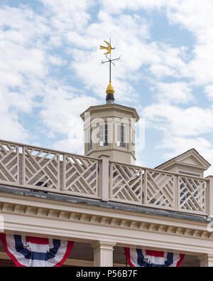 DEARBORN, MI/USA - 16. JUNI 2018: Weathervane am Henry Ford (THF), am Greenfield Village, in der Nähe von Detroit, Michigan. Stockfoto