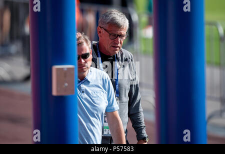 Vatutinki, Russland. 25. Juni 2018. Uli Voigt (DFB Medien TV/TV) Ausbildung GES/fussball/Wm 2018 Russland: DFB Training Moskau/Vatutinki, 25.06.2018 GES/fussball/fussball/WM 2018 Russland: DFB-Praxis, Moskau/Watutinki, Juni 25, 2018 | Verwendung der weltweiten Kredit: dpa/Alamy leben Nachrichten Stockfoto