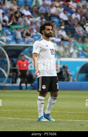 Wolgograd, Russland. 25. Juni 2018. Ägyptens Mohamed Salah ist auf die Tonhöhe während der FIFA WM 2018 Gruppe ein Fußballspiel zwischen Saudi-Arabien und Ägypten an der Arena in Wolgograd Wolgograd, Russland, 25. Juni 2018 gesehen. Credit: Ahmed Ramadan/dpa/Alamy leben Nachrichten Stockfoto