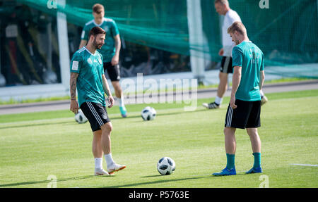 Vatutinki, Russland. 25. Juni 2018. Timo Werner und Marvin Plattenhardt (Deutschland) GES/fussball/WM Russland 2018: DFB-Praxis Moskau/Vatutinki, 25.06.2018 GES/fussball/fussball/WM 2018 Russland: DFB-Praxis, Moskau/Watutinki, Juni 25, 2018 | Verwendung der weltweiten Kredit: dpa/Alamy leben Nachrichten Stockfoto