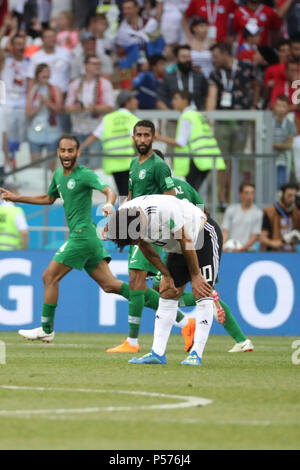 Wolgograd, Russland. 25. Juni 2018. Ägyptens Mohamed Salah reagiert in Niedergeschlagenheit während der FIFA WM 2018 Gruppe ein Fußballspiel zwischen Saudi-Arabien und Ägypten an der Arena in Wolgograd Wolgograd, Russland, 25. Juni 2018. Credit: Ahmed Ramadan/dpa/Alamy leben Nachrichten Stockfoto