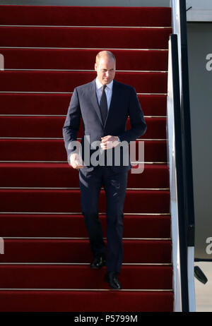 Tel Aviv. 25. Juni 2018. Der britische Prinz William kommt am Flughafen Ben Gurion für einen Besuch in Israel, am 25. Juni 2018. Credit: Jini/Gideon Markowicz/Xinhua/Alamy leben Nachrichten Stockfoto