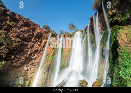 Ouzoud Wasserfälle, Cascades d'Ouzoud, Oued Tissakht Fluss, Mittlerer Atlas, Provinz Azilal, Marokko Stockfoto