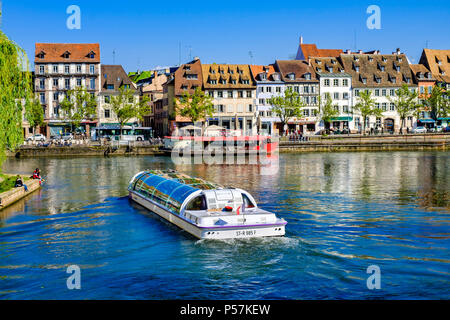 Straßburg, sightseeing tour Bootsfahrt auf der Ill, Quai des Pêcheurs Quay, Fischer Wharf, Elsass, Frankreich, Europa, Stockfoto