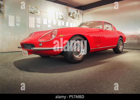 MARANELLO, ITALIEN - Juli 21, 2017: 1964 Ferrari 275 GTB (Gran Turismo Berlinetta) im Ferrari Museum. Stockfoto