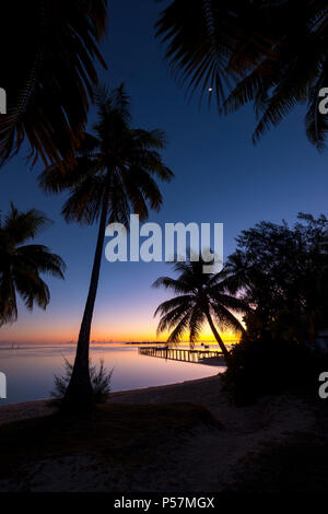 Sunrise, Les Tipaniers Hotel, Tiahura, Moorea, Französisch Polynesien, South Pacific Stockfoto