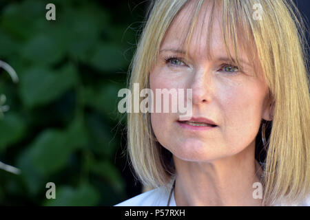 CajsaStina Åkerström durchführen bei der Feier des nationalen Schweden Tag 6. Juni 2018 in Olai Park in Norrköping Schweden Stockfoto