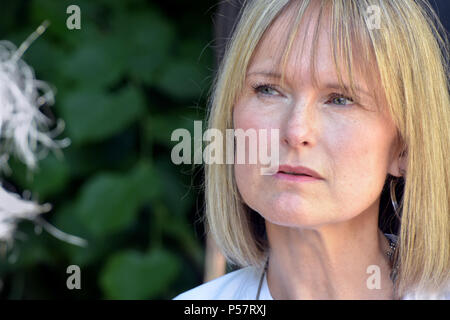 CajsaStina Åkerström durchführen bei der Feier des nationalen Schweden Tag 6. Juni 2018 in Olai Park in Norrköping Schweden Stockfoto