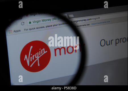 Die Virgin Money Website durch ein Vergrößerungsglas gesehen Stockfoto