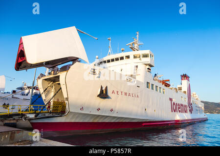 Portoferraio (LI), Italien - August 09, 2016: mv Aethalia' kurz vor ändert seinen Namen in der Telio Montomoli' Stockfoto