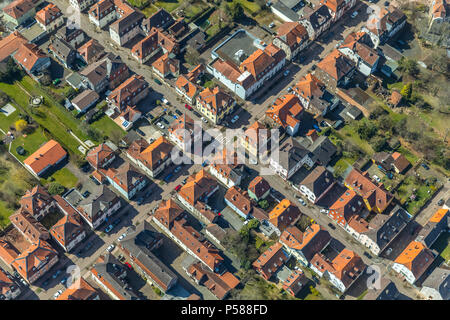 Kreuzung Kaulbachstraße Castle Road, Spanisch semi Bad Arolsen, Waldeck-Frankenberg, Hessen, Deutschland, DEU, Europa, Luftaufnahme, Vögel-Augen-blick, Antenne Stockfoto