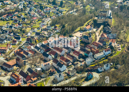 Alte Wachstum mit Schloss Friedrichstein in Bad Wildungen in Hessen. Bad Wildungen, Spa und Badewanne im Landkreis Waldeck-Frankenberg, im Norden Er Stockfoto