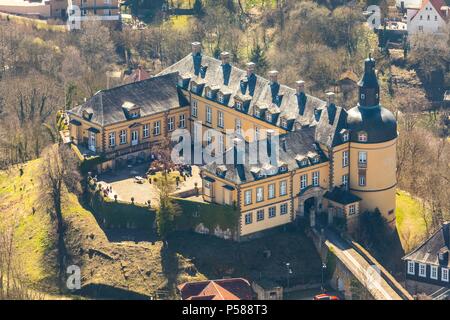 Alte Wachstum mit Schloss Friedrichstein in Bad Wildungen in Hessen. Bad Wildungen, Spa und Badewanne im Landkreis Waldeck-Frankenberg, im Norden Er Stockfoto