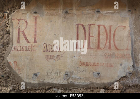 Roman Shop Anmelden die archäologische Stätte von Pompeji (Pompei) in der Nähe von Neapel, Kampanien, Italien. Stockfoto