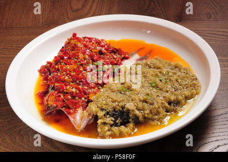 Hacken Sie Paprika Fischkopf Stockfoto