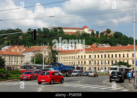 Blick auf die Burg Spielberg auf einem Hügel in der Stadt Brno, Südmähren, Tschechische Republik Stockfoto