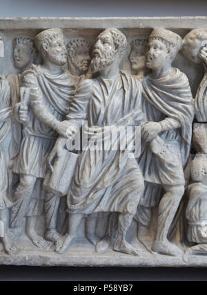 Festnahme von St. Peter. Detail der römischen Sarkophag aus der Zeit um 310 AD datiert aus dem Astorga Kathedrale von León Provinz auf Anzeige im Nationalen Archäologischen Museum (Museo Arqueológico Nacional) in Madrid, Spanien. Stockfoto