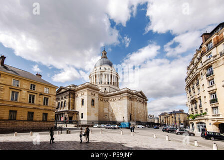 Paris, Frankreich, 13. August 2017. Pariser Pantheon Gebäude im Quartier Latin, Mausoleum und beliebten Pariser Wahrzeichen in frühen Klassizismus gebaut Archit Stockfoto