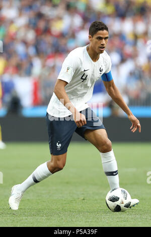 Moskau, Russland. 26 Jun, 2018. Raphael Varane während der Partie zwischen Dänemark und Frankreich gültig für die WM 2018 an der Lujniki Stadion in Moskau, Russland, statt. (Foto: Ricardo Moreira/Fotoarena) Credit: Foto Arena LTDA/Alamy leben Nachrichten Stockfoto