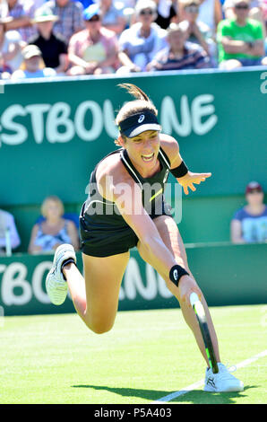 Johanna Konta (GB) spielen in Eastbourne, UK. 26 Jun, 2018. Stockfoto