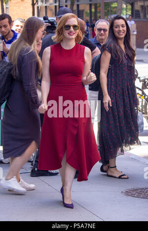 New York, USA. 26 Jun, 2018. Jessica Chastain gesichtet am Bau reihe am 26. Juni 2018. Quelle: Jeremy Burke/Alamy leben Nachrichten Stockfoto