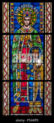 375 Conrad II et Prince Impérial, vitrail Roman, Cathédrale de Strasbourg Stockfoto